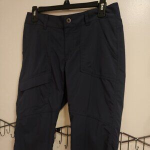 Columbia Omni-Shield Capri Navy Blue Size 6